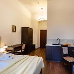 Bed and Breakfast Zeppelin Simple Acomodation