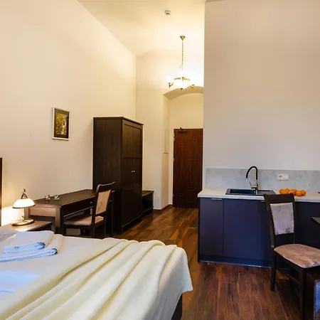 Bed & Breakfast Zeppelin Simple Acomodation