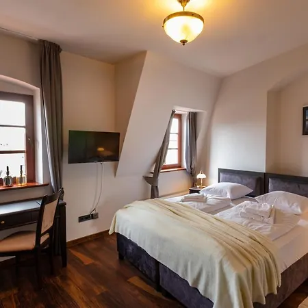Zeppelin Simple Acomodation Bed & Breakfast