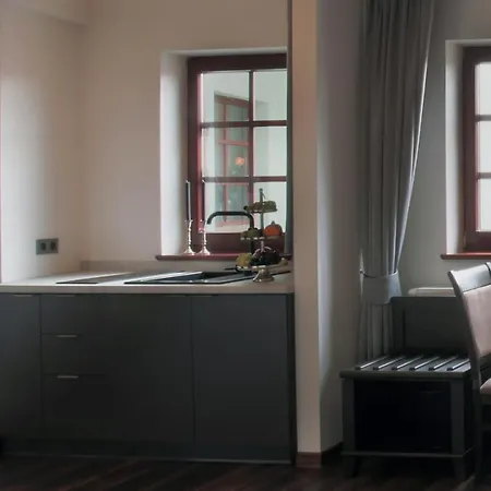 Nocleg ze śniadaniem Zeppelin Simple Acomodation 3*