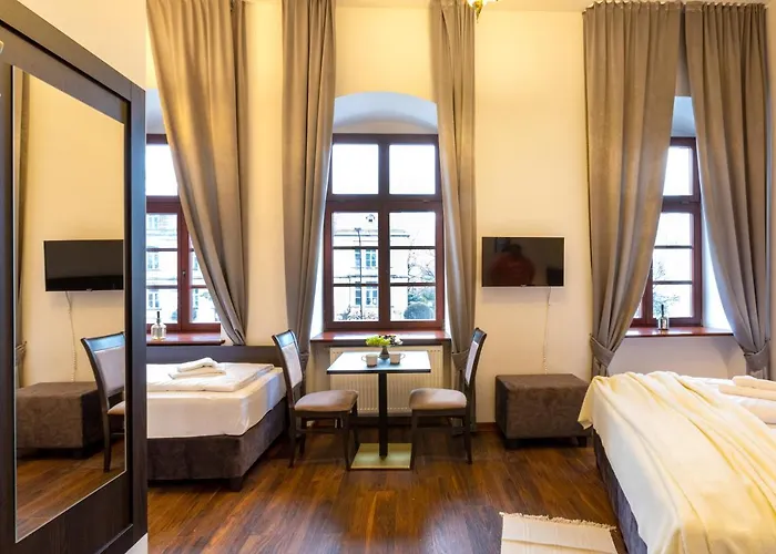 Bed & Breakfast Zeppelin Simple Acomodation 3*