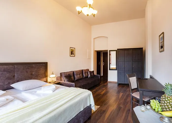 Zeppelin Simple Acomodation 3* Jelenia Gora