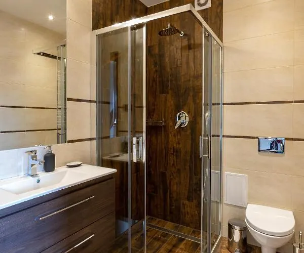 Zeppelin Simple Acomodation 3* Jelení Hora