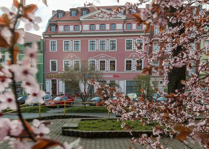 Zeppelin Simple Acomodation Bed & Breakfast Jelenia Gora