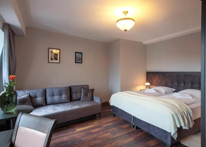 Zeppelin Simple Acomodation Bed & Breakfast