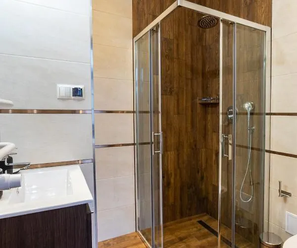 Bed & Breakfast Zeppelin Simple Acomodation Jelenia Gora