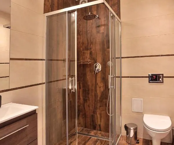 Zeppelin Simple Acomodation 3*