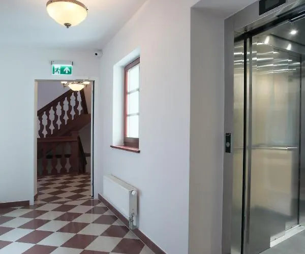 Bed & Breakfast Zeppelin Simple Acomodation 3*